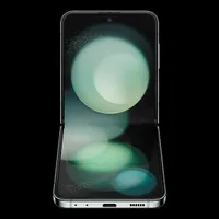Get unlimited data and the Z Flip 5 for just £57.30 per month with O2
