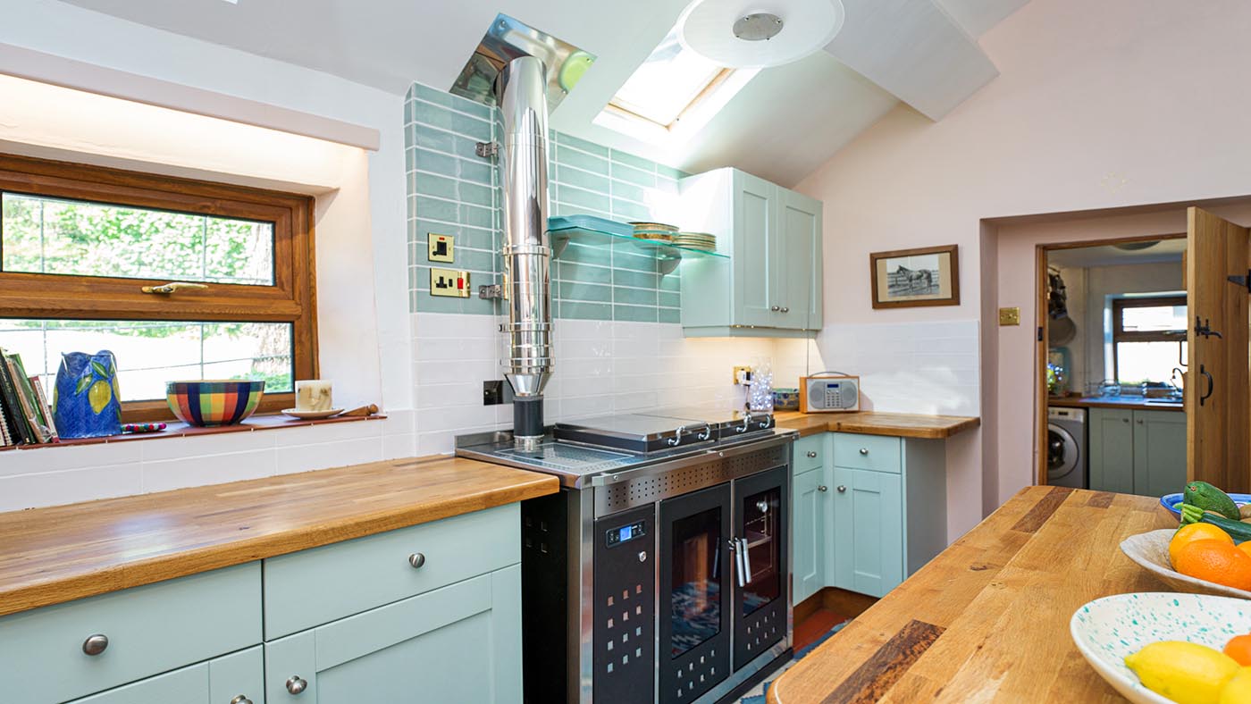Back kitchen