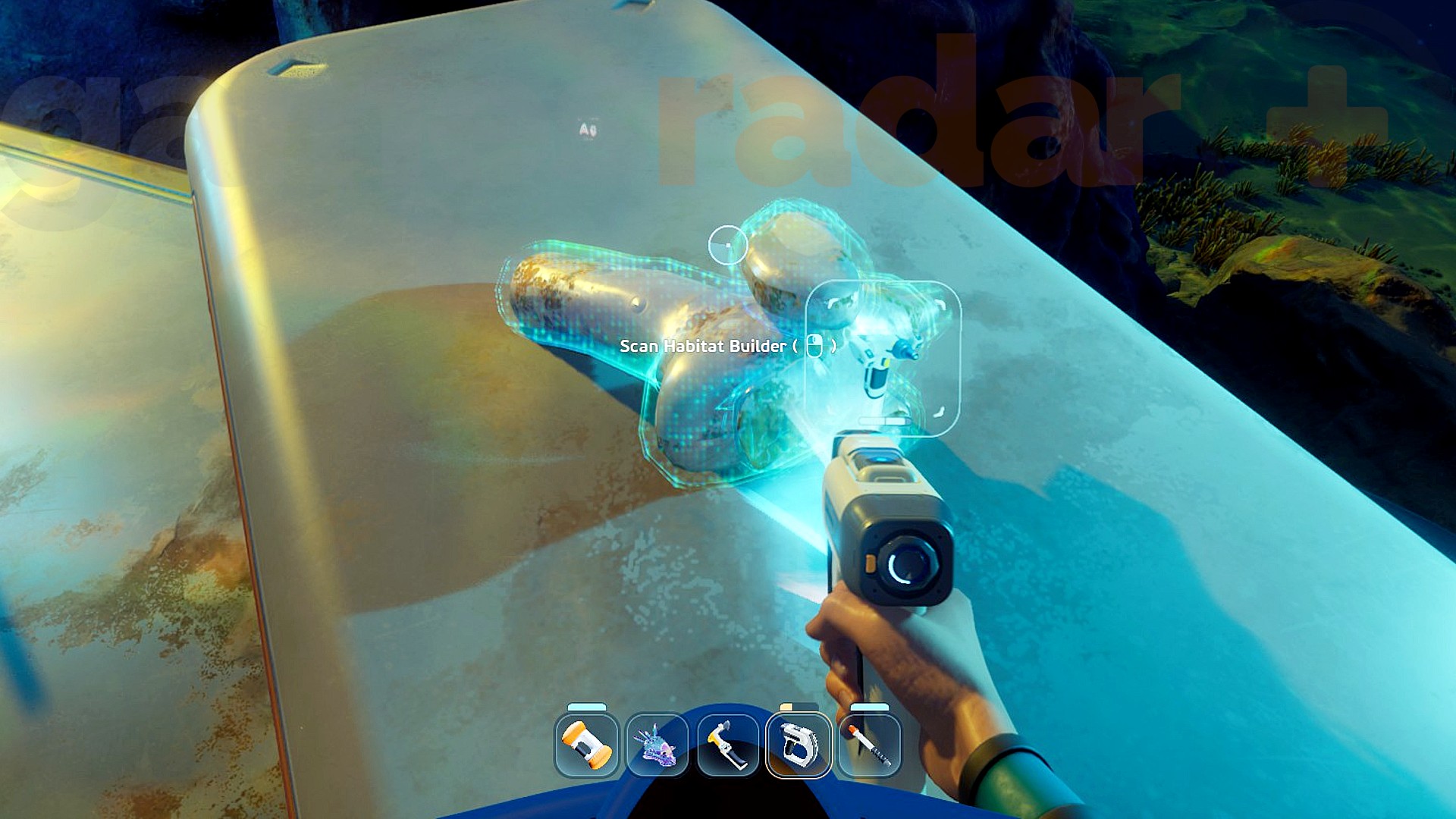 A player scans a Habitat Builder so they can craft a fully functioning fabricator in Subnautica 2