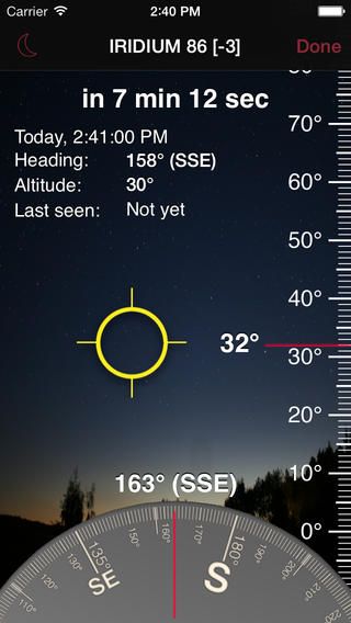 The iFlares app for iOS displays a compass and elevation scale on screen, as well as cursors that guide you to orient the device in the direction in which the flash will occur