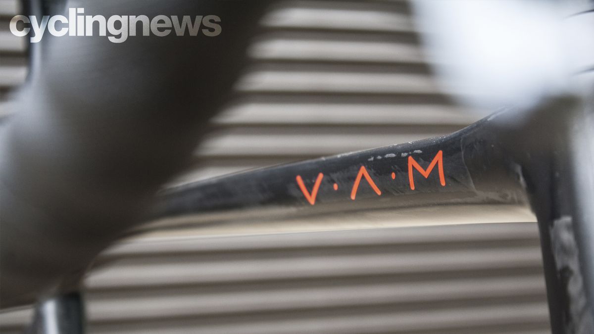 Factor O2 VAM Disc road bike