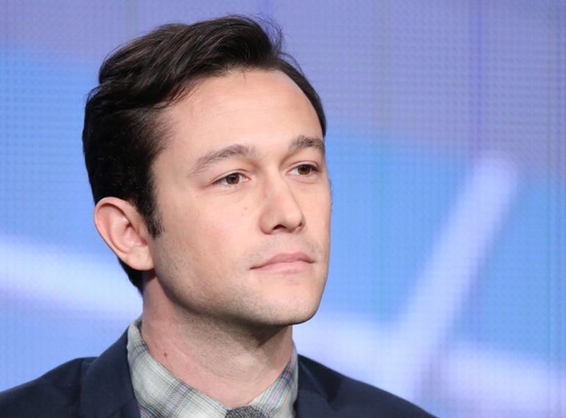 Joseph Gordon-Levitt to play Edward Snowden in Oliver Stone movie