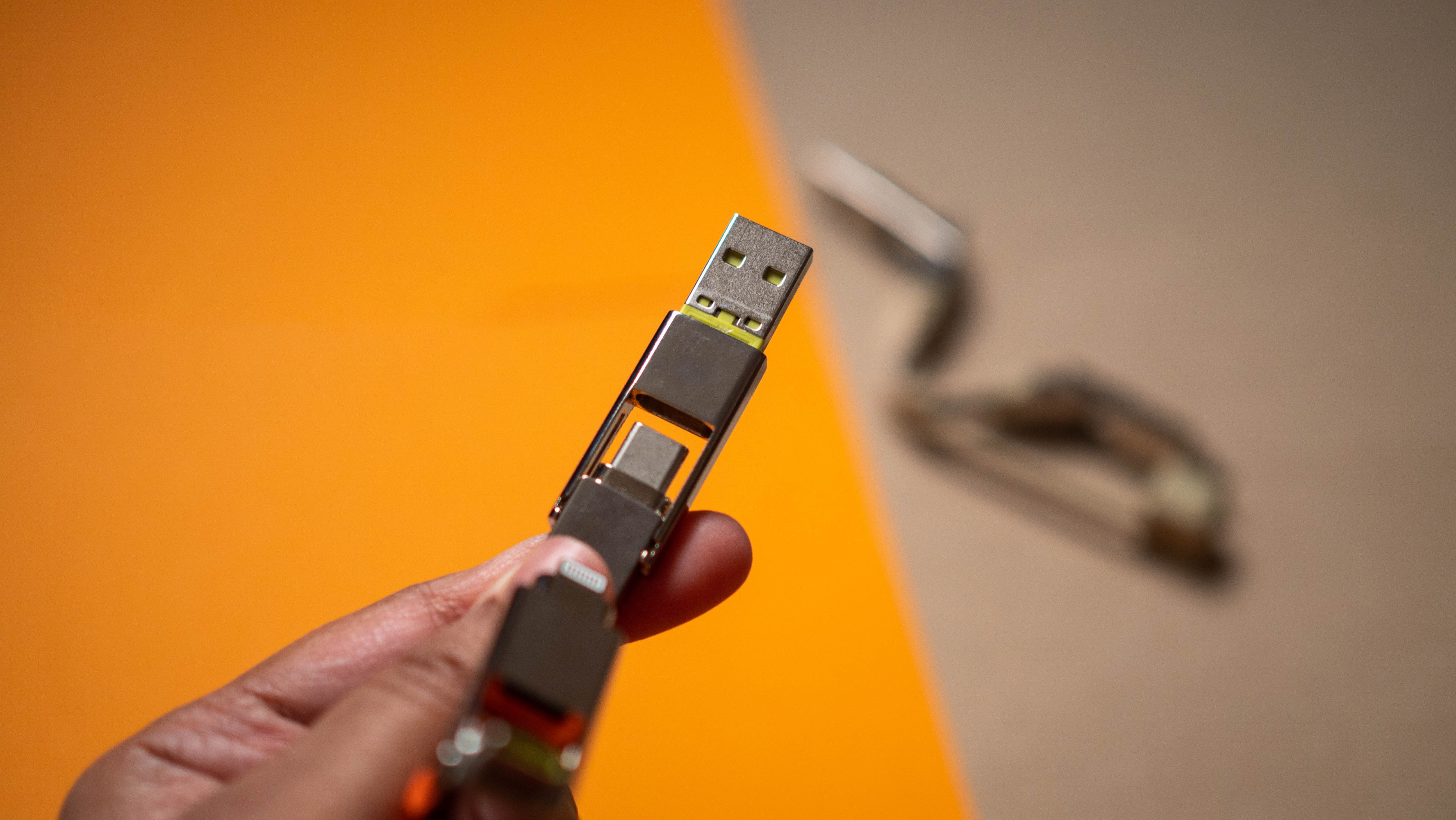 Rolling Square inCharge XS keyring cable review