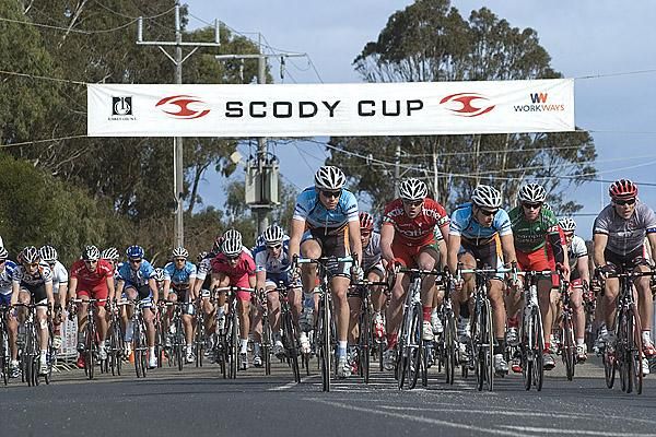 The peloton used all the road in the main street of Paynesville. The Scody Cup Series will head to Geelong near Melbourne for the Tour of Geelong beginning August 12.