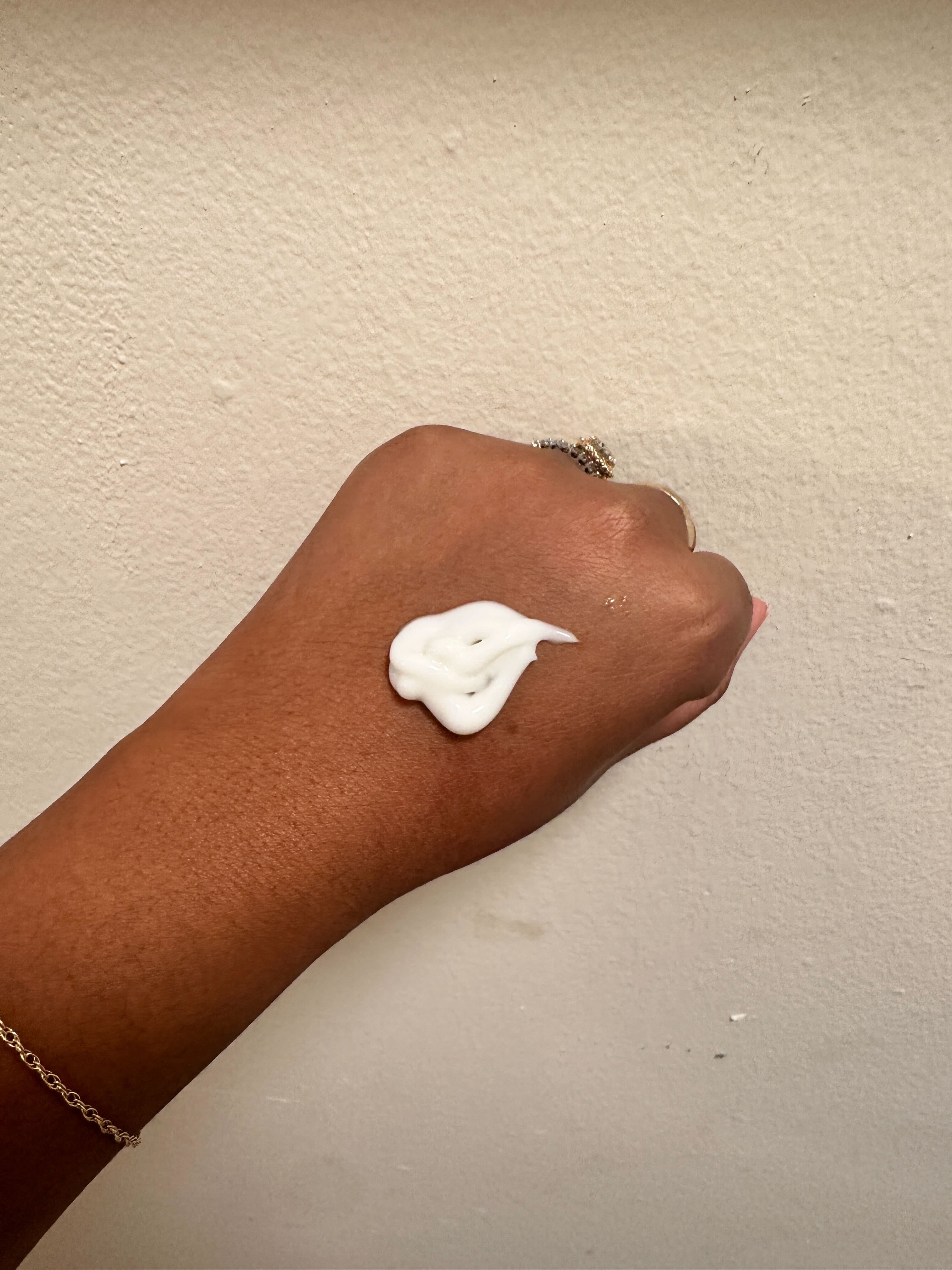 Ariel Baker testing Aveda Nutriplenish Daily Moisturizing Treatment.