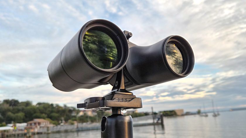 Unistellar Envision smart binoculars.