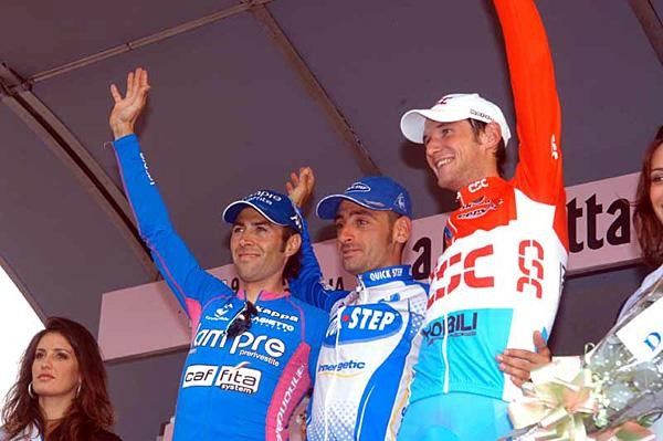 Smiling, happy podium: Gilberto Simoni (2nd), Paolo Bettini (1st) and Frank Schleck (3rd)