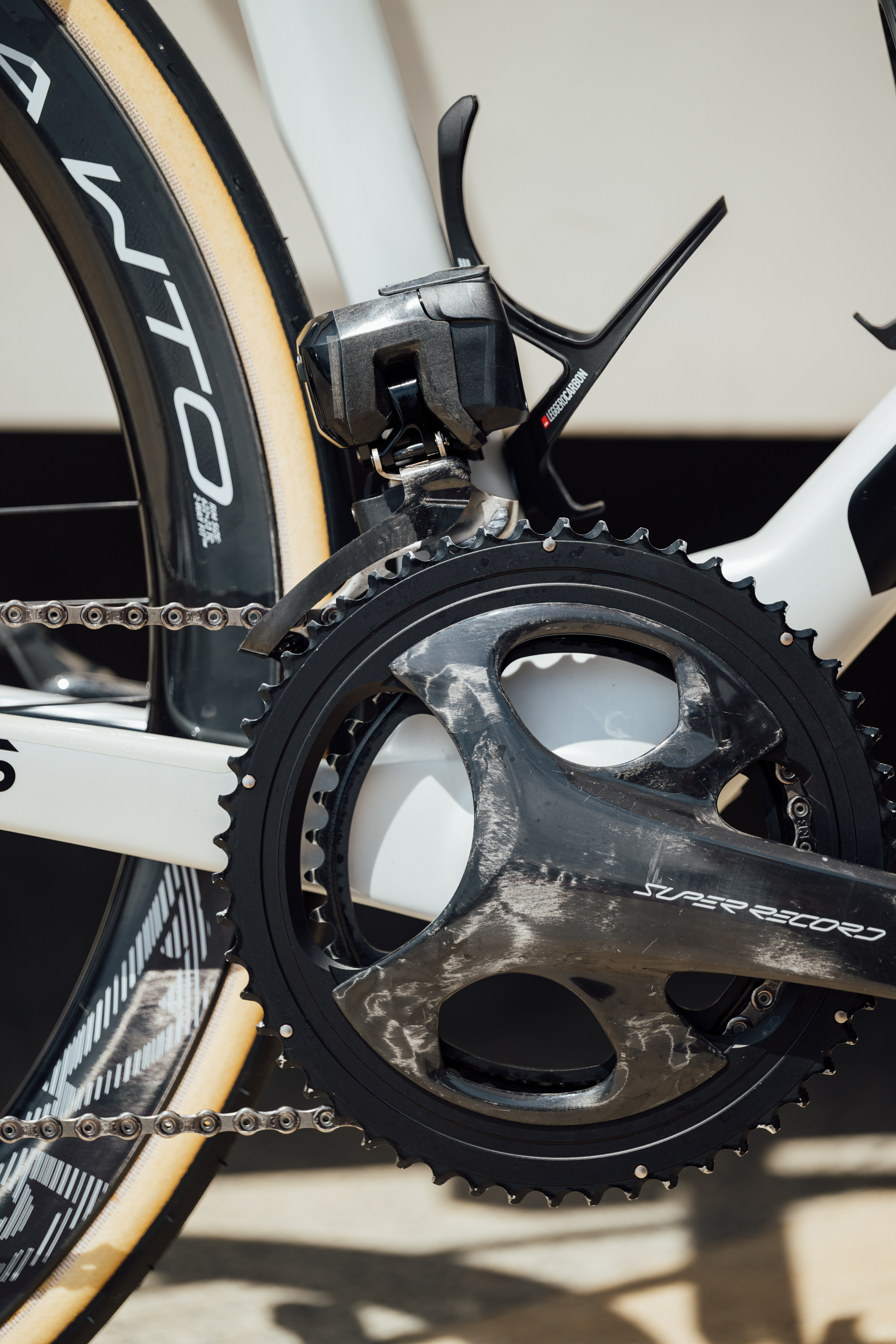 A close up of Campagnolo's new Super Record Wireless groupset