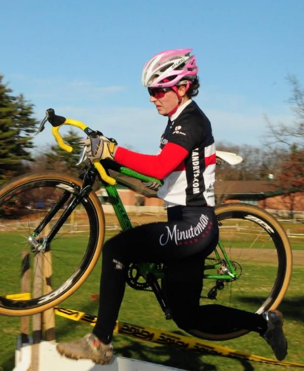 Andrea Smith (Minuteman Road Club) chasing McConneloug