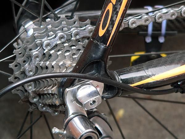 Likewise, the one-piece dropouts have seen plenty of action on team prototypes.