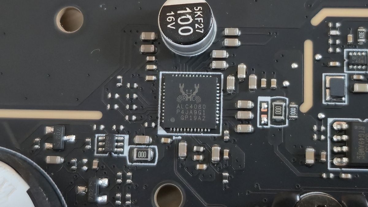 MSI X870E Carbon Max Wifi - ICs