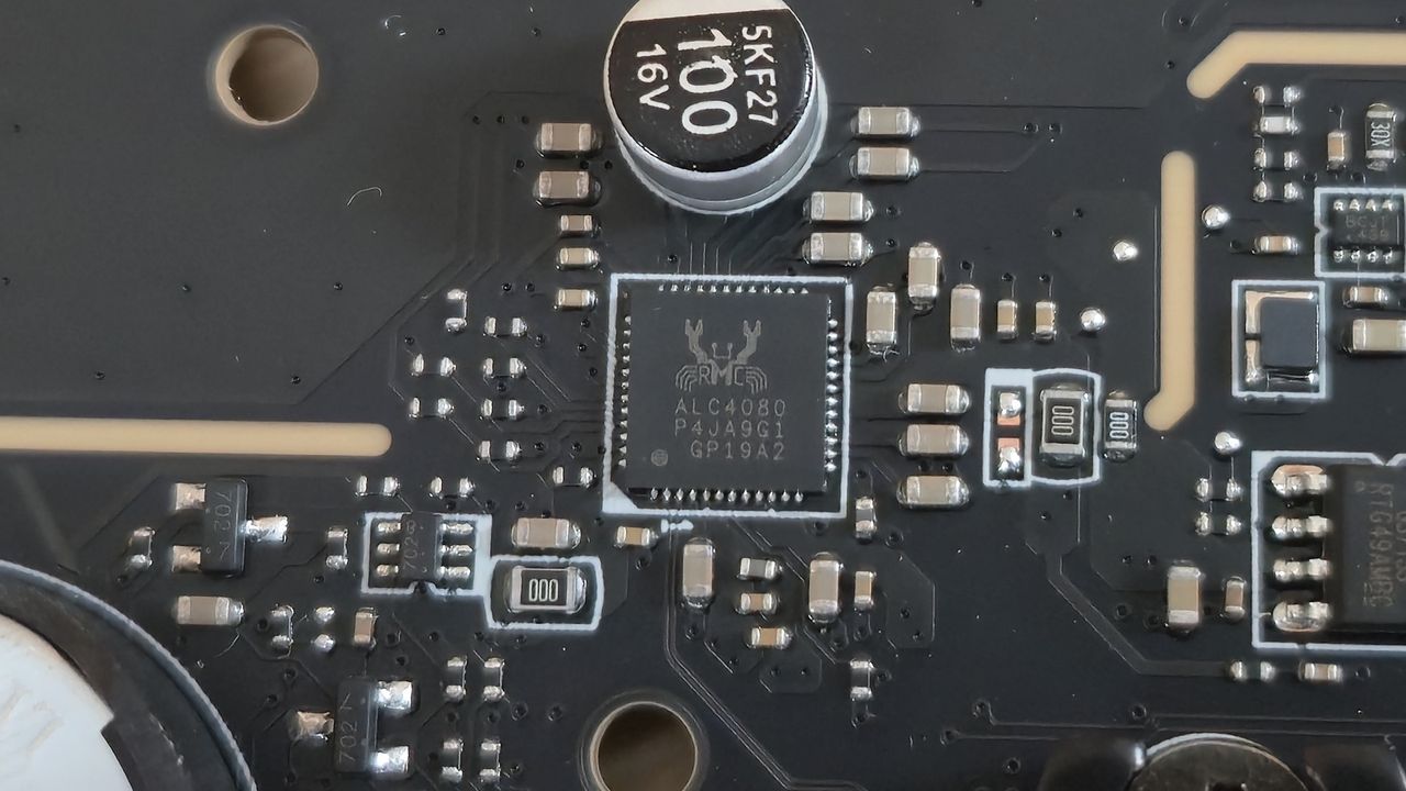 MSI X870E Carbon Max Wifi - ICs