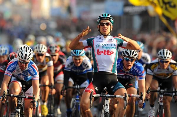 An ecstatic Adam Blythe (Omega Pharma - Lotto) prevailed in the sprint finale.