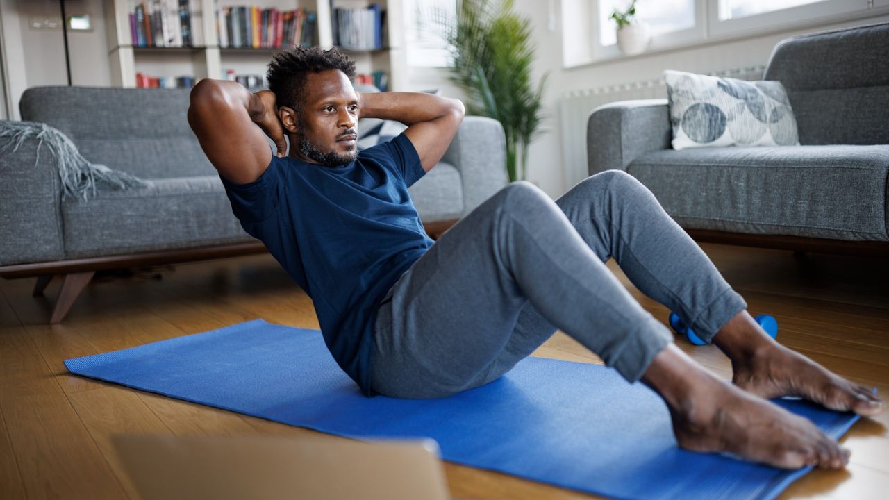 man doing crunches