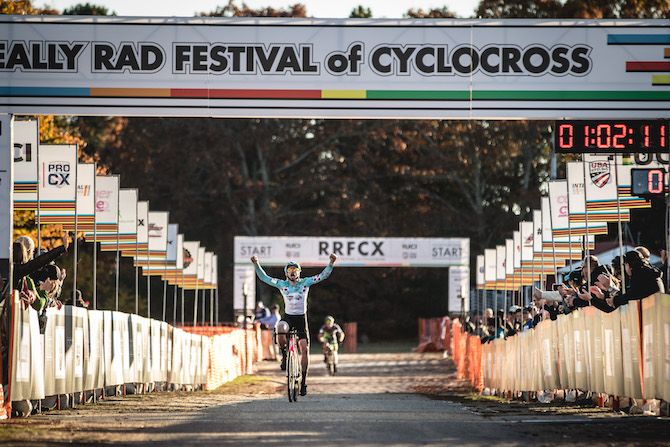 Scott Smith wins, with a nine-second gap, on day 2 of the 2018 Really Rad Festival of Cyclocross