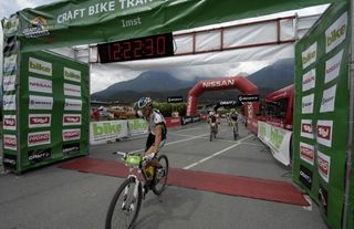 The sprint finish at the end of stage 1 of the TransAlp race