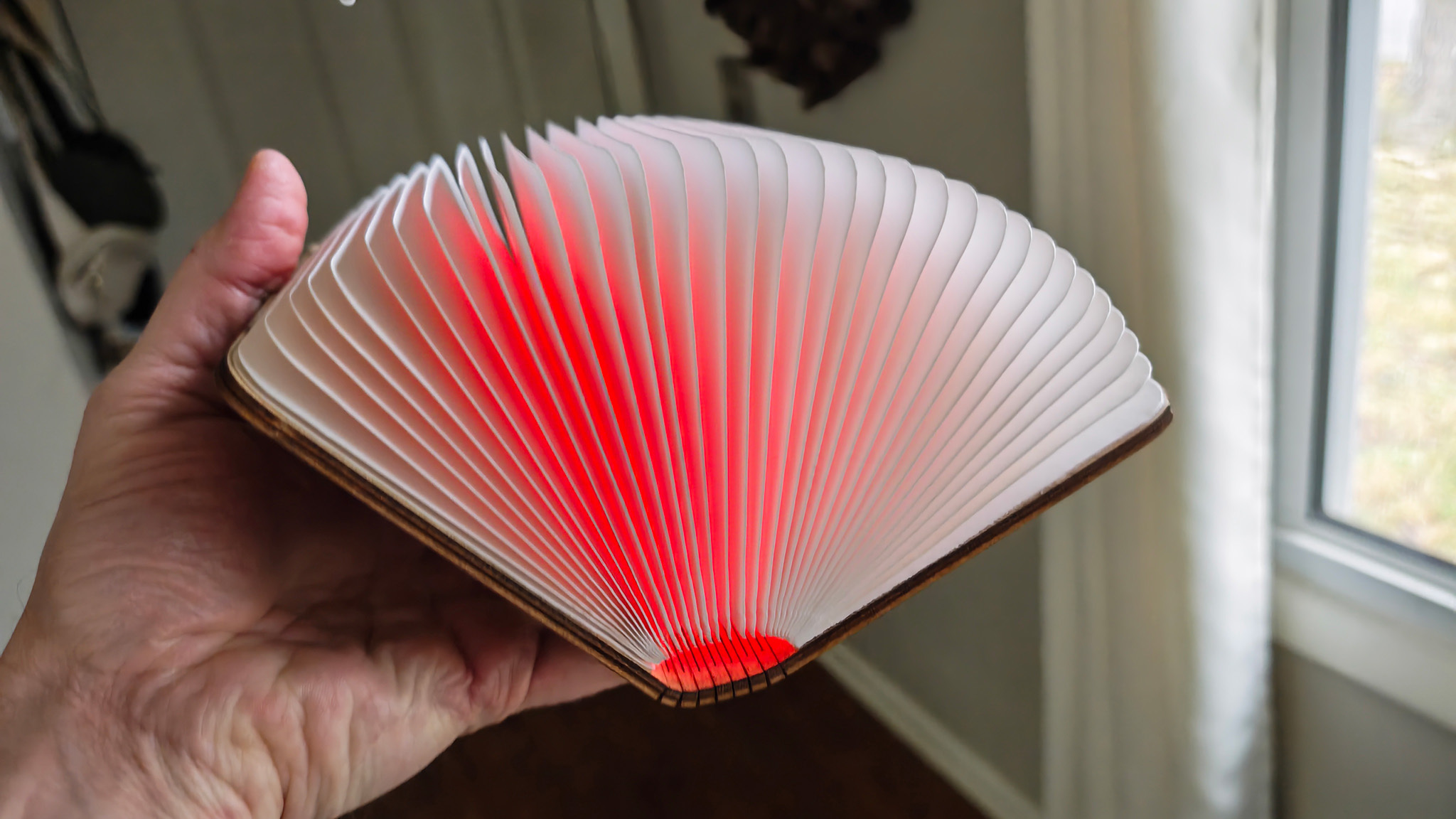 Motorola could be teasing its next Moto Fold