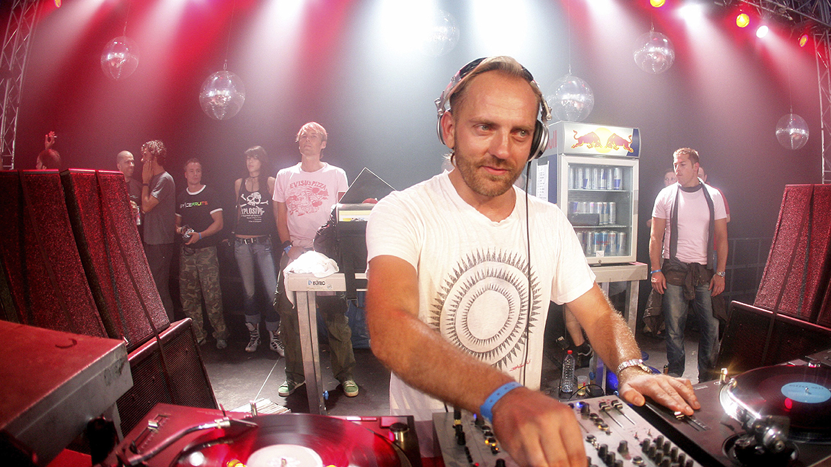 8. Sven Vath