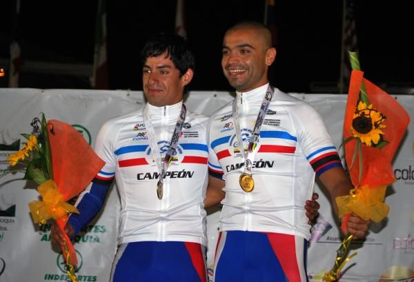 The winners of the Madison from Chile