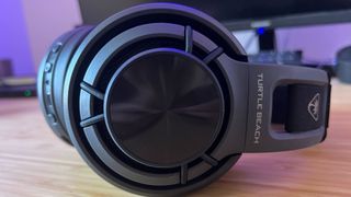 Close up on floating earcup design of Turtle Beach Atlas Air