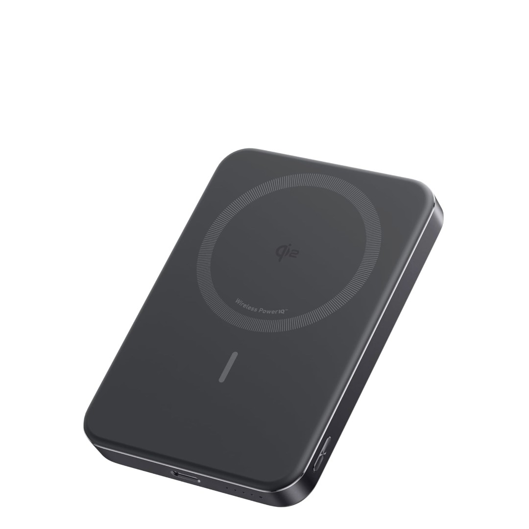 Product shot of Anker MagGo 10K Slim Power Bank
