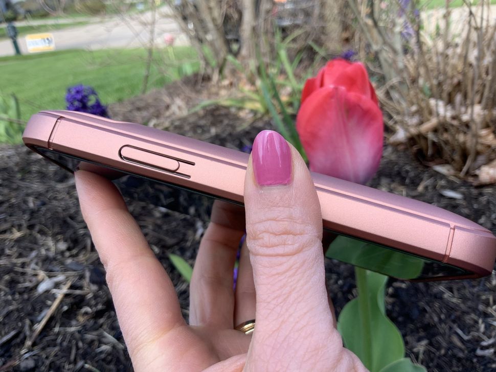 Casely BatteryPowered Charging Case for iPhone review Fashionable iMore