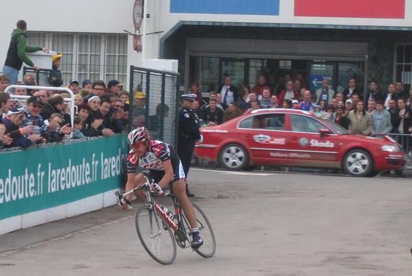 Cancellara arriving in the V&eacute;lodrome