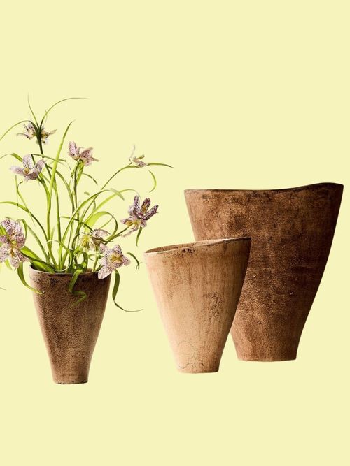 Eula Metal Vases
