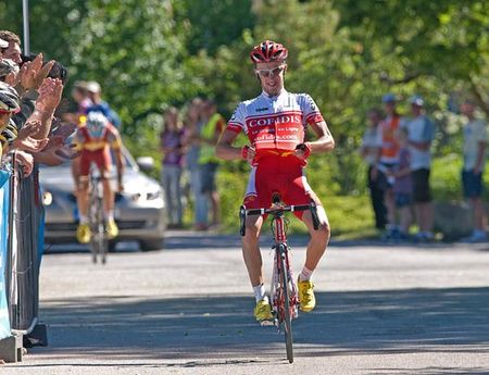 Kalle Kriit (Cofidis) wins the elite men's road race.