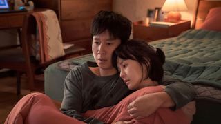 Lee Sun-kyun and Jung Yu-mi in Sleep