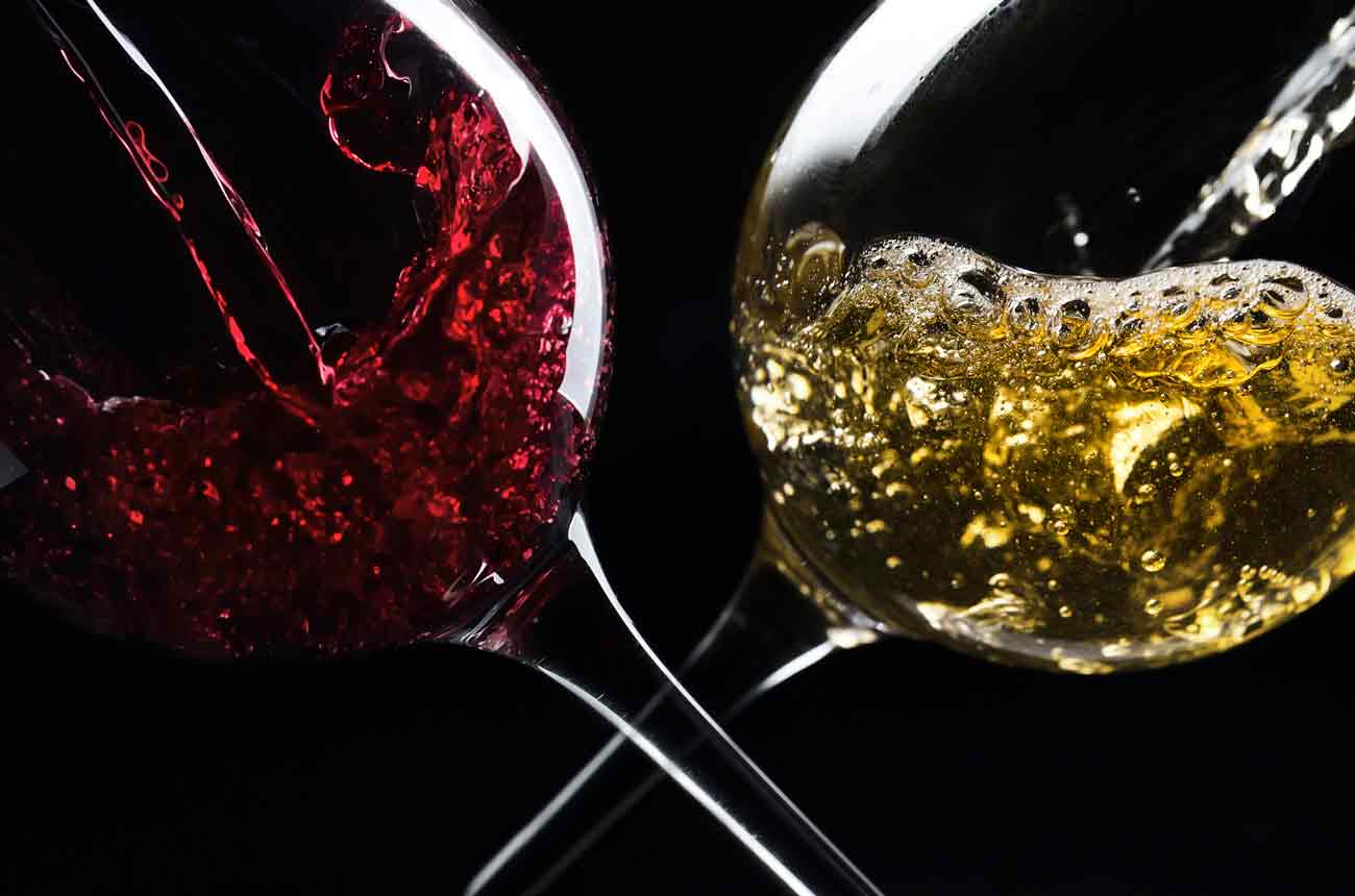 Glass of red wine and glass of white wine