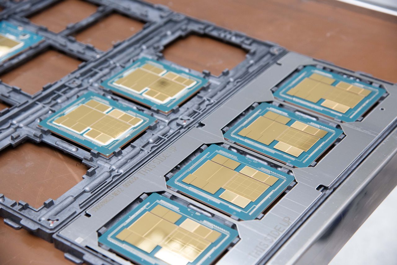 Intel Packaging
