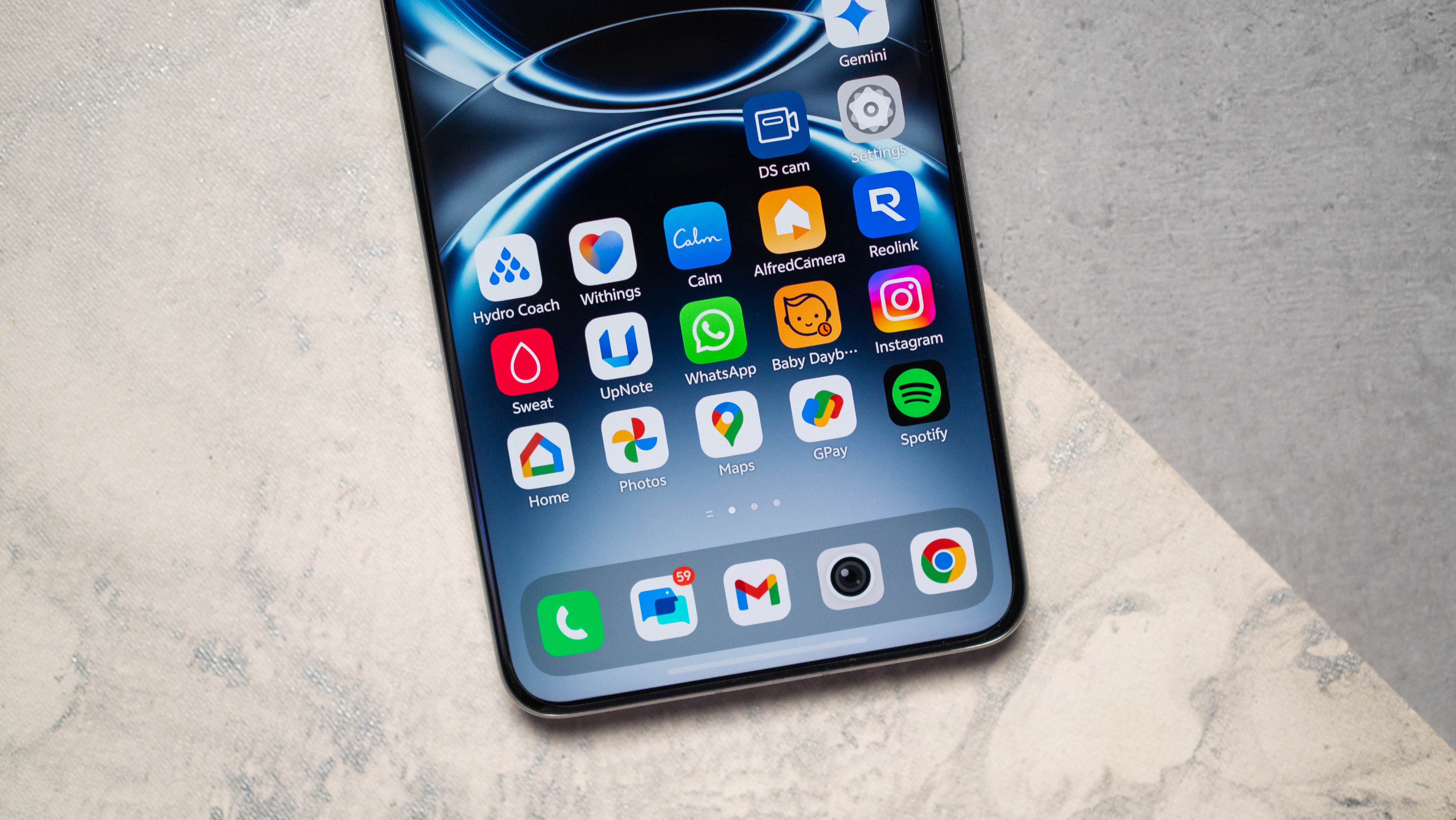 Vivo X200 Ultra home page with icons