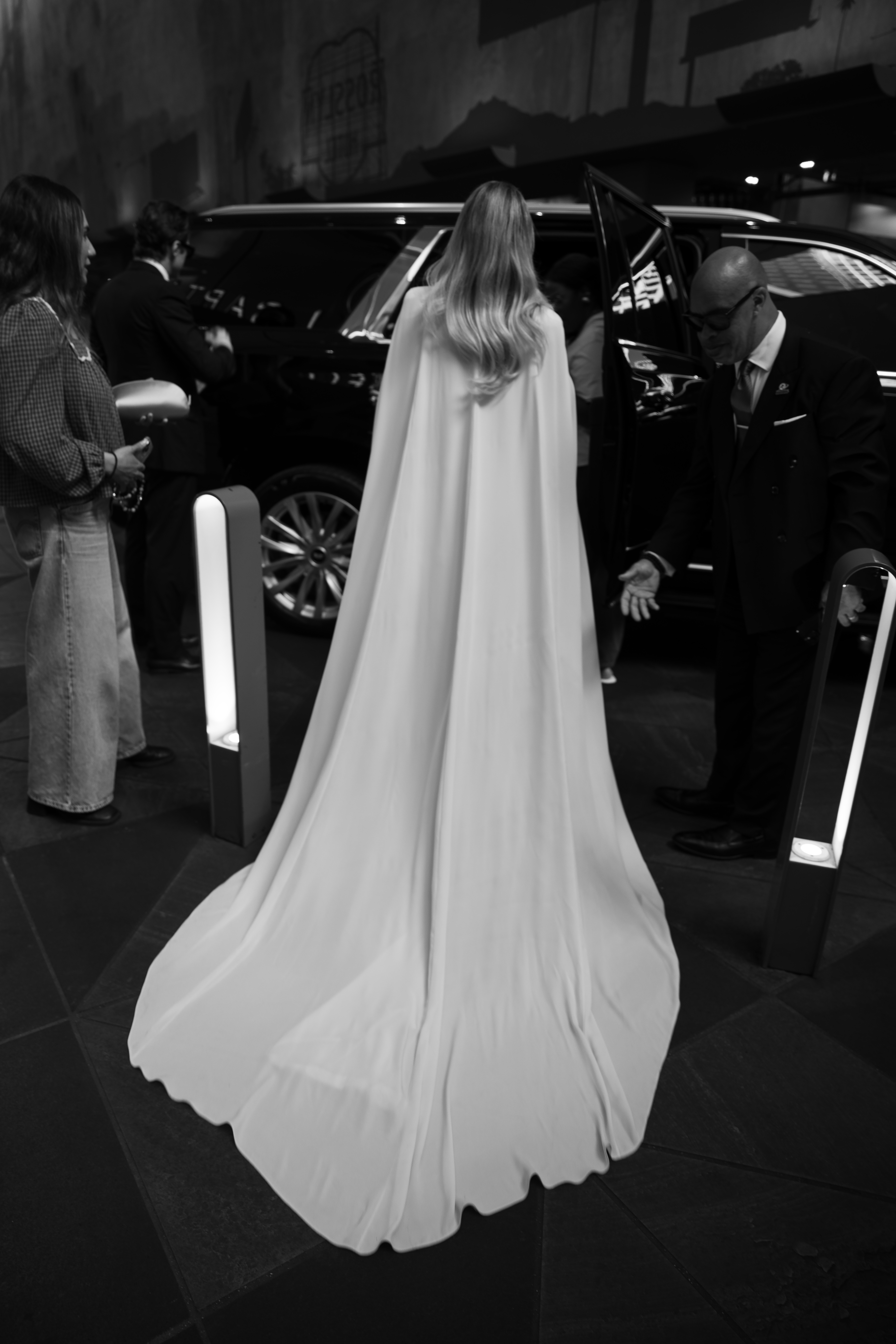 Kate Hudson wore custom Emily P. Wheeler diamond jewelry to the 2026 Actor Awards