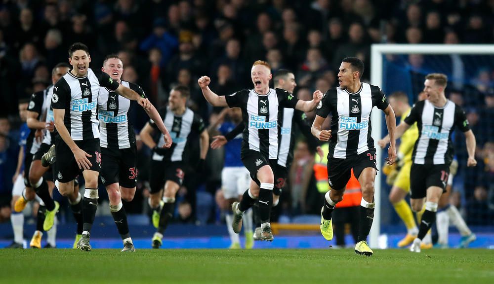 Everton boss Ancelotti puts on brave face after stoppage-time collapse ...