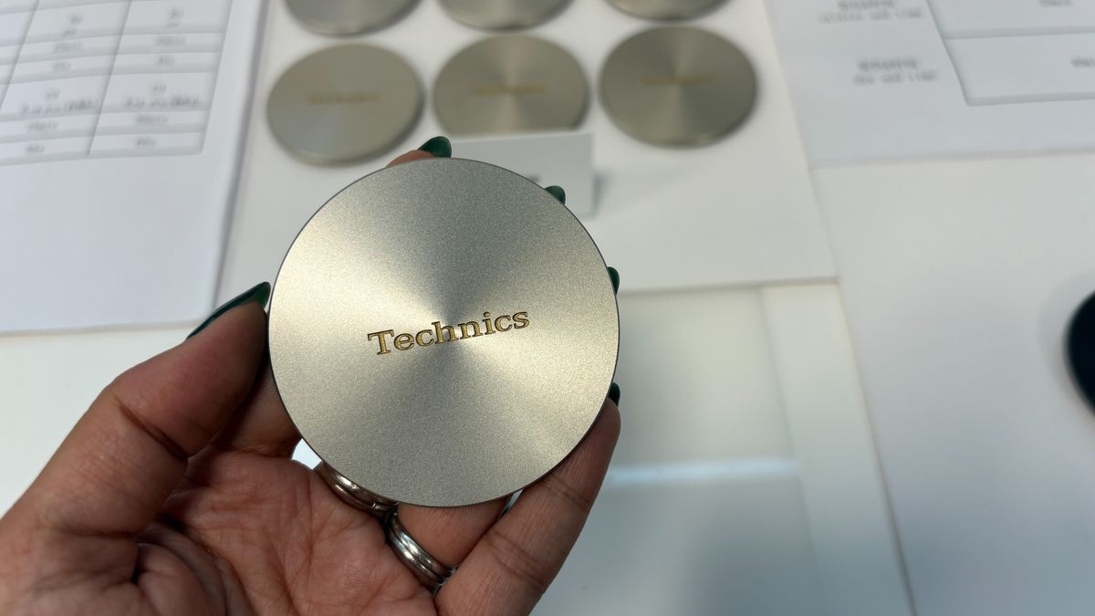 Technics EAH-A1000 headphones technology