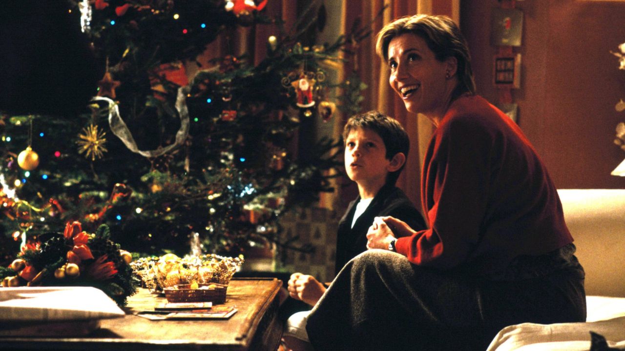 Love Actually deleted storyline revealed. Seen here are William Wadham and Emma Thompson in Love Actually