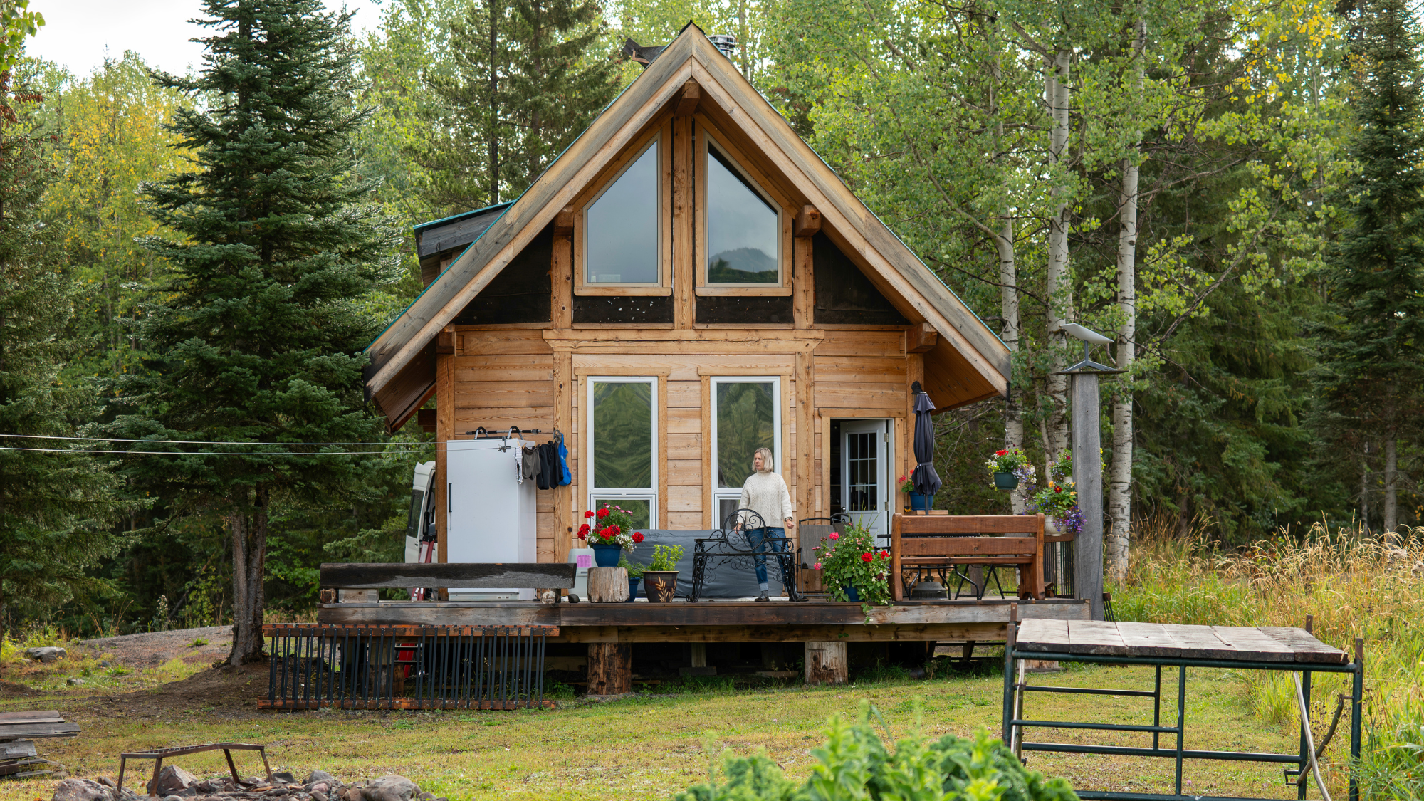 This company wants to pay you £30k to stay at their cutest cottages