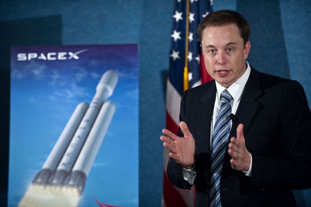 SpaceX CEO Elon Musk unveils the Falcon Heavy rocket