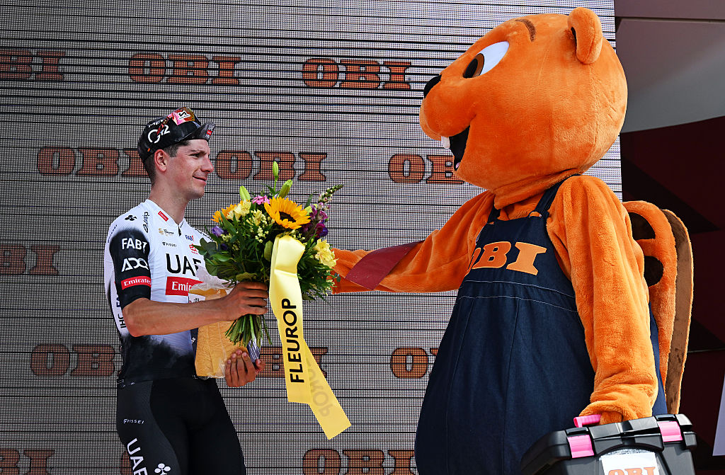 Joāo Almeida celebrates winning stage 7
