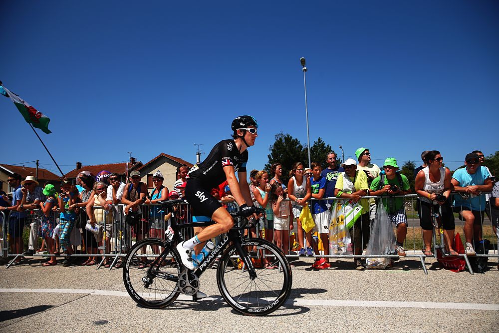 Geraint Thomas (Team Sky) heads to the start line in Bourg-de-P&eacute;age