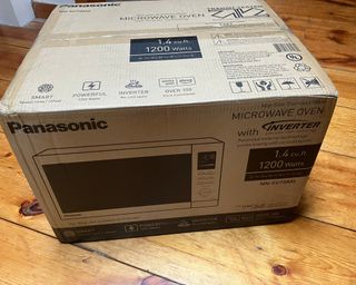 Panasonic 1.4 cu.ft. Alexa-Enabled Inverter Microwave outer packaging