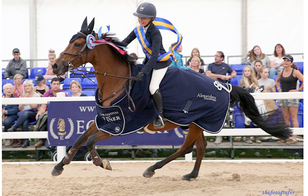 Claudia Moore Riding Delflip POYS Elite PRES1486