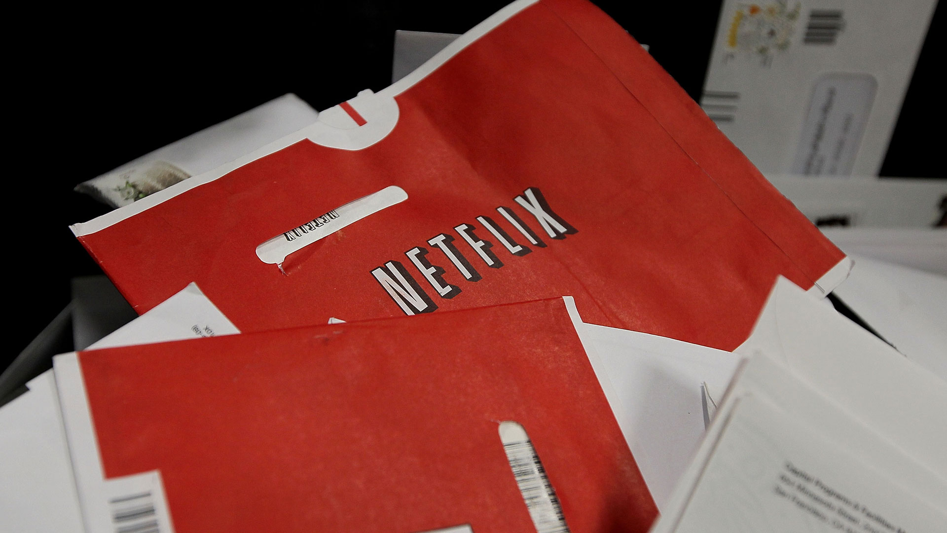 Netflix's DVD rental service could still be saved by an arch rival ...