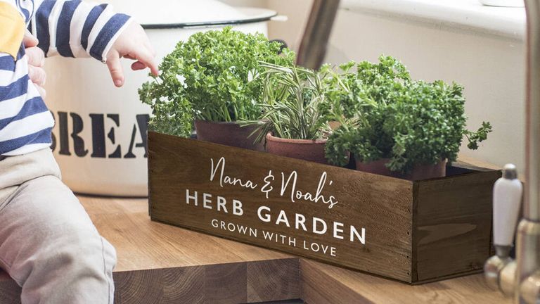 Mother S Day Gifts For Gardeners 27 Presents She And Her Garden Will Love Gardeningetc