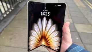 Oppo Find N5 main display, partly open