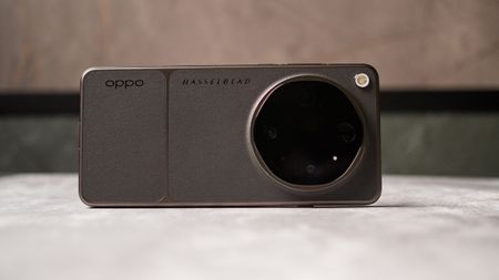 OPPO Find X9 Ultra hands-on testing