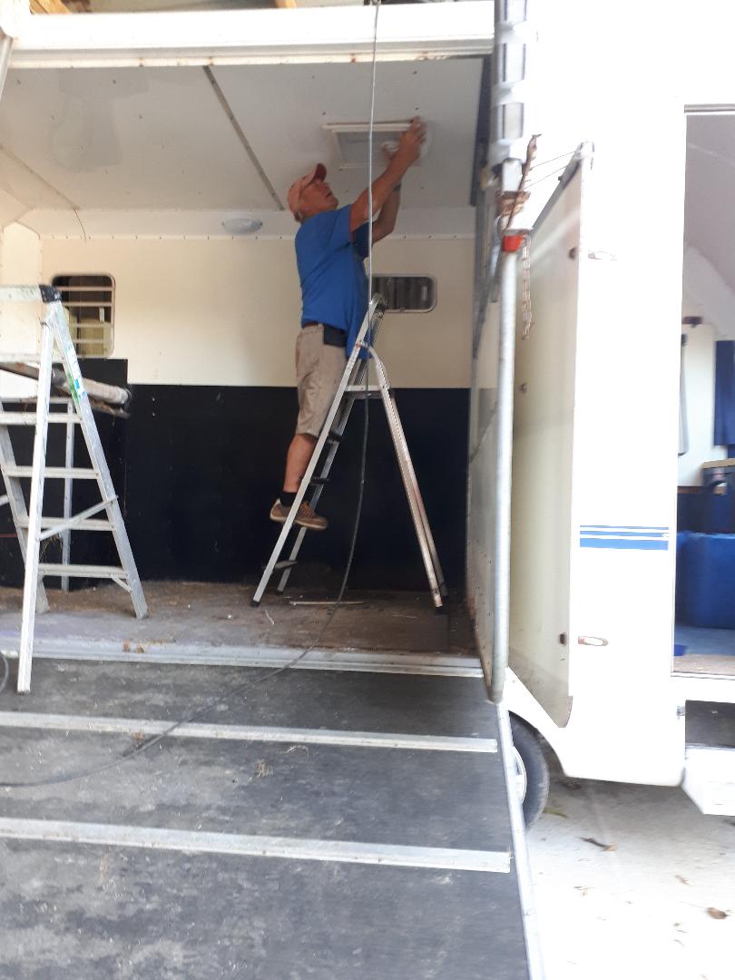 Fitting-the-trailer-vent.jpg