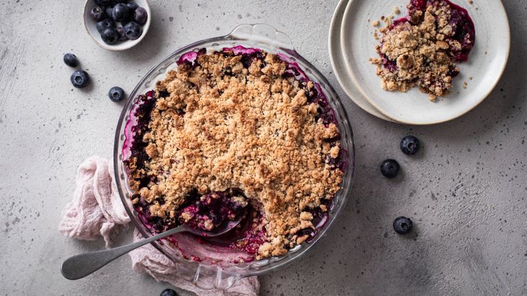 Crumble topping | Baking Recipes | GoodtoKnow