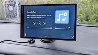 Garmin drivesmart 86 display on dash